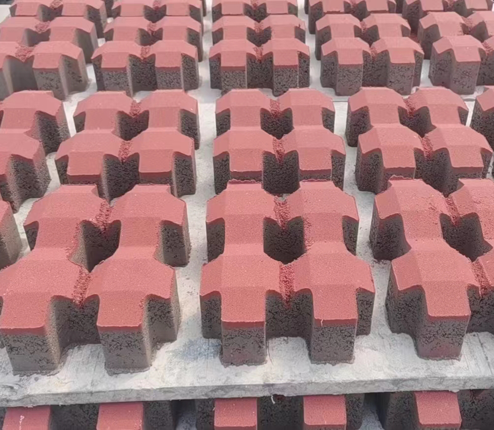 仿木垃圾箱在使用中是仿真的工藝品！